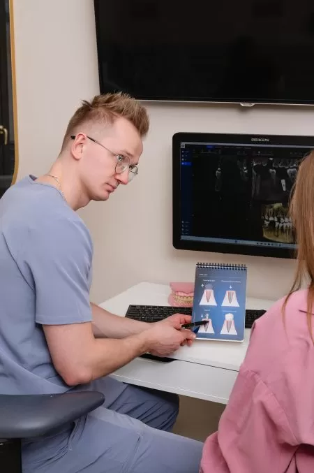 <strong>Implant zęba – powikłania, o których warto wiedzieć</strong>